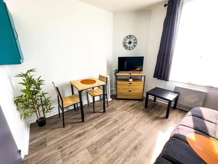 Appartement Cerf1-Centre Ville Meaux-Gare-Disney Buitenkant foto